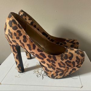 🐆 Wabasso Platform Suede Leopard Print Pumps 🐆